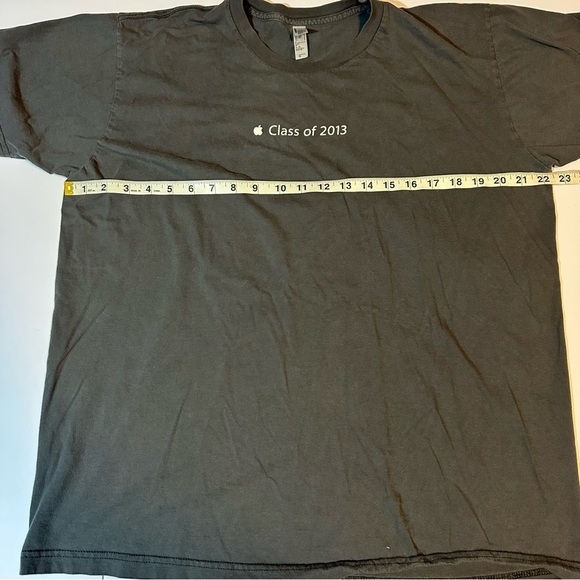 Apple Class Of 2013 Employee T Shirt - Picture 4 of 5